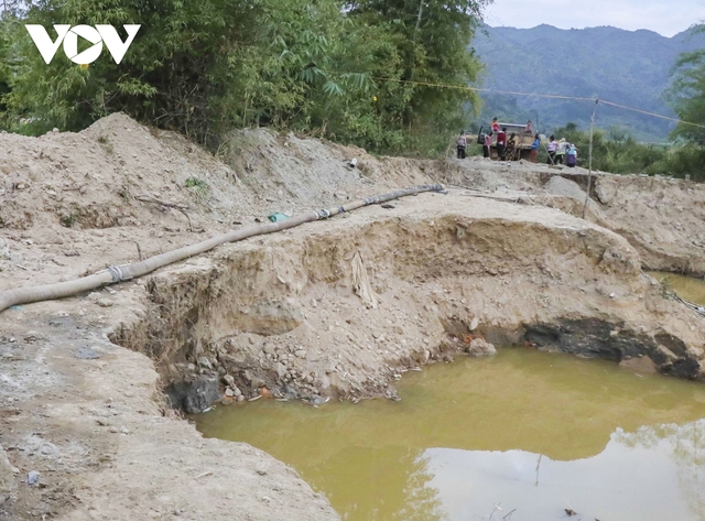 Nhức nhối tình trạng khai thác cát trái phép ở lòng chảo Mường Phăng  - Ảnh 11.