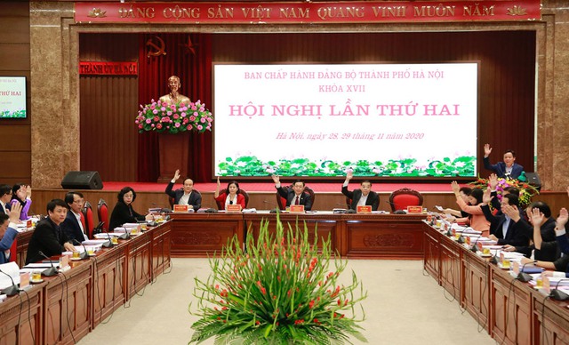 Hội nghị lần thứ 2 BCH Đảng bộ TP Hà Nội: Bàn định hướng cho trước mắt và cả nhiệm kỳ - Ảnh 1.