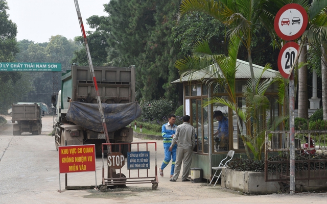Cận cảnh tiến độ khu tái định cư bãi rác Nam Sơn bị dân chê mùi xú uế  - Ảnh 10.