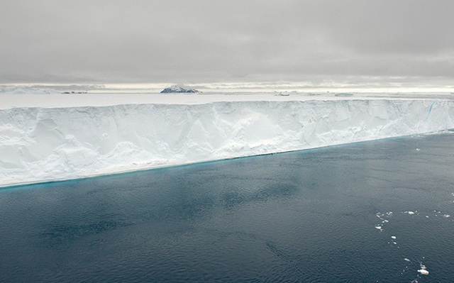Rộng tới 4.200 km2, tảng băng trôi lớn nhất thế giới này sắp gây ra sự kiện 'đại thảm họa'