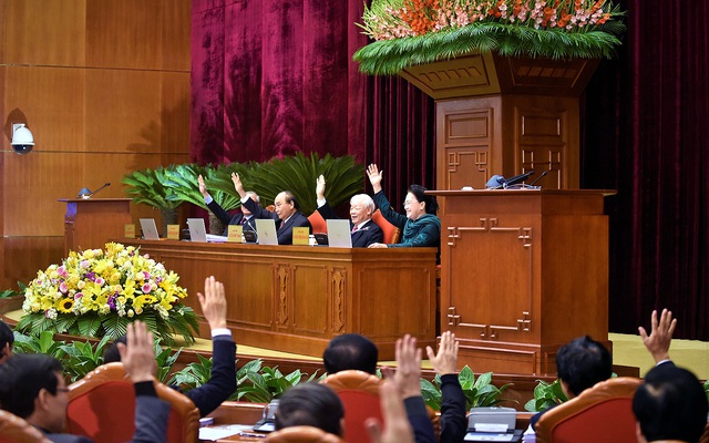 Ban Chấp hành Trung ương đã thảo luận dân chủ, kỹ lưỡng, bỏ phiếu biểu quyết với sự nhất trí rất cao nhân sự tham gia Bộ Chính trị, Ban Bí thư khoá XIII. Ảnh VGP/ Nhật Bắc