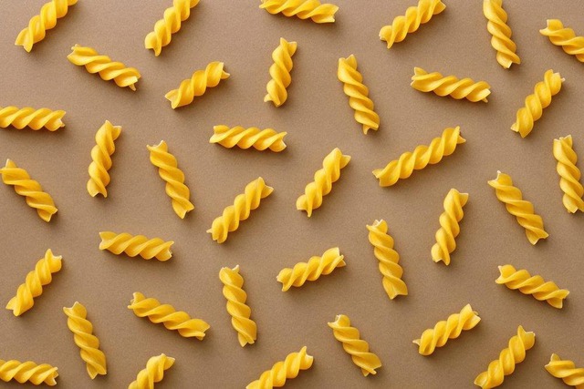 Là món khoái khẩu của trẻ em, người lớn, mỳ pasta có phải một món ăn lành mạnh: Câu trả lời của chuyên gia dinh dưỡng sẽ khiến bạn bất ngờ - Ảnh 1.