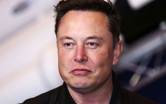 Elon Musk tính chuyển tiền mặt của Tesla thành Bitcoin
