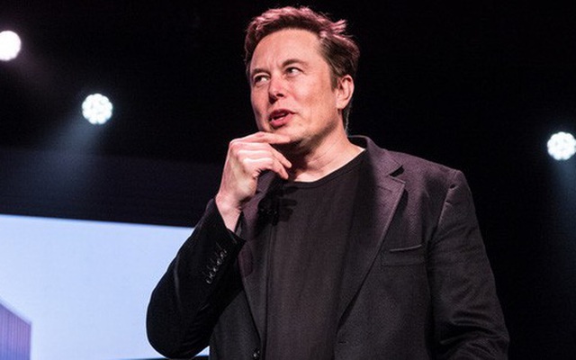 Elon Musk tiết lộ từng định bán Tesla cho Apple nhưng CEO Tim Cook còn chẳng buồn gặp
