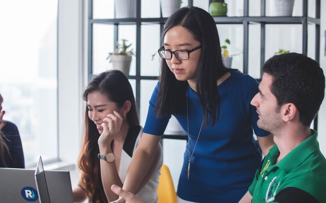 Những ngành nghề trong hoàn cảnh nào cũng luôn "sống khỏe", cơ hội việc làm vô cùng dồi dào với mức lương cao chót vót