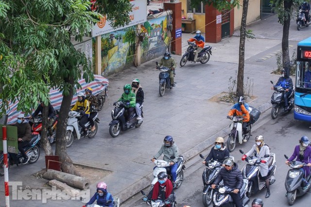 Ma trận ùn tắc giao thông ở Hà Nội ngày cuối năm - Ảnh 6.