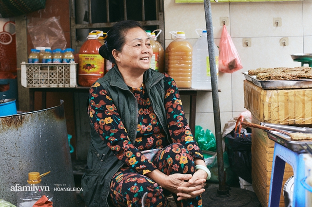 Hà Nội lạnh phải đi ăn chả rươi: 3 quán cho bạn vơi cơn thèm, nhanh không hết mùa lại tiếc lắm đó - Ảnh 4.