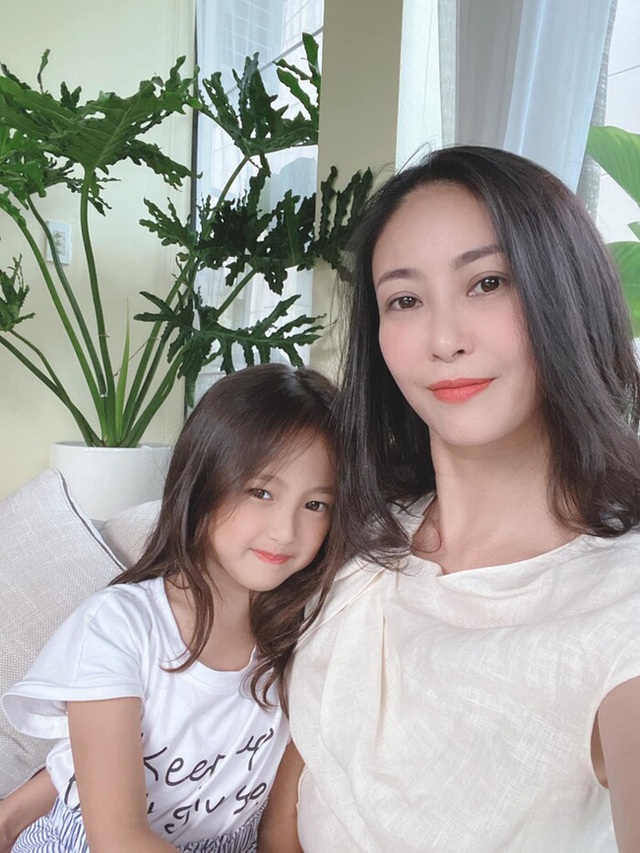 Hoa hậu Việt Nam đăng quang ở độ tuổi trẻ nhất: Sở hữu khối tài sản lên tới hàng ngàn tỷ đồng, cách dạy con lại càng đáng ngưỡng mộ - Ảnh 12.
