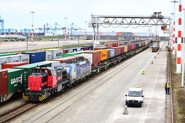 TP.HCM đề xuất xây mới 5 tuyến đường sắt tốc độ cao để phát triển ngành logistics - Ảnh 2.