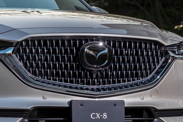 Ra mắt Mazda CX-8 2021: Giá quy đổi từ 1,05 tỷ đồng, phả hơi nóng lên Hyundai Santa Fe - Ảnh 4.