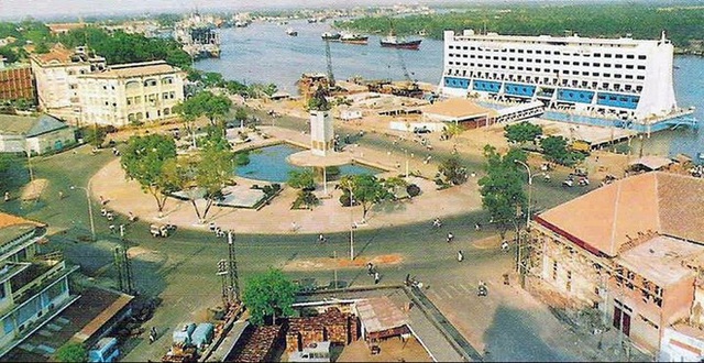 Loạt ảnh và bí mật hiếm hoi về “khách sạn nổi” đầu tiên ở Việt Nam – công trình du lịch có số phận hẩm hiu nhất thế giới - Ảnh 5.
