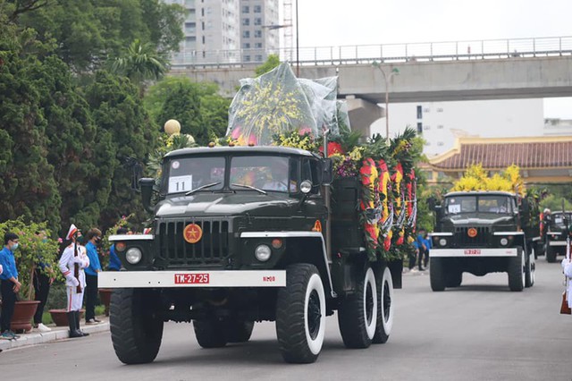 Lễ truy điệu và an táng Nguyên Tổng Bí thư Lê Khả Phiêu - Ảnh 14.