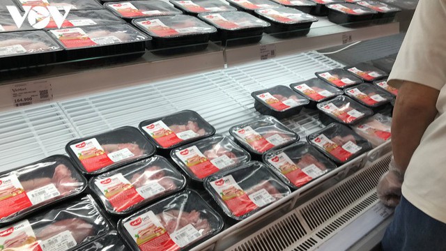 Thịt lợn bắt đầu giảm chứ không còn là giá trên ti vi - Ảnh 4.