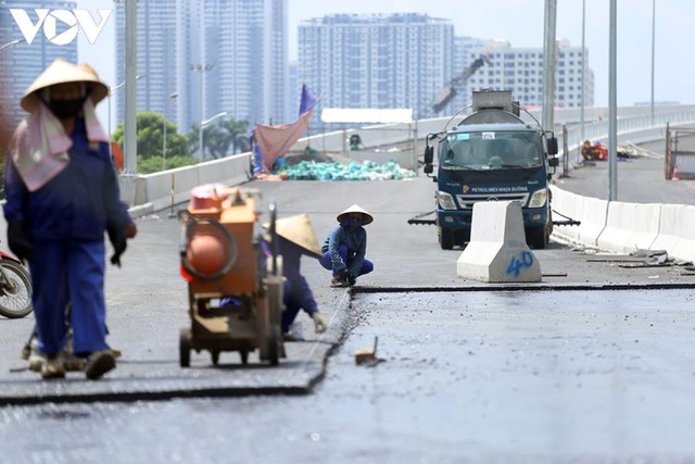 Toàn cảnh đại công trường sửa chữa cầu Thăng Long, Hà Nội - Ảnh 13.