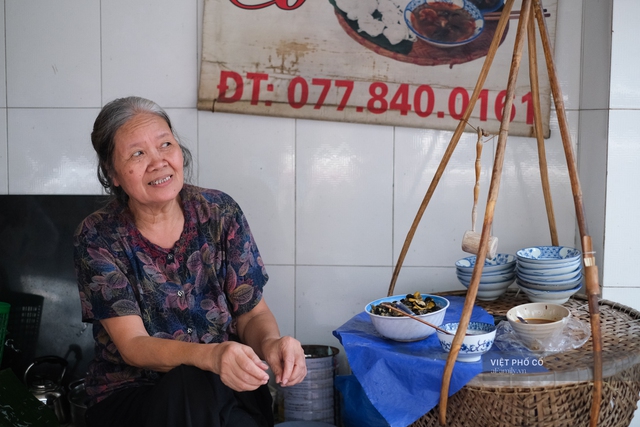 Quán bún ốc nguội 30 năm tuổi: Không phủ nhận tiếngkiêu nhất Hà Nội, khách có tiền chưa chắc đã được ăn - Ảnh 13.