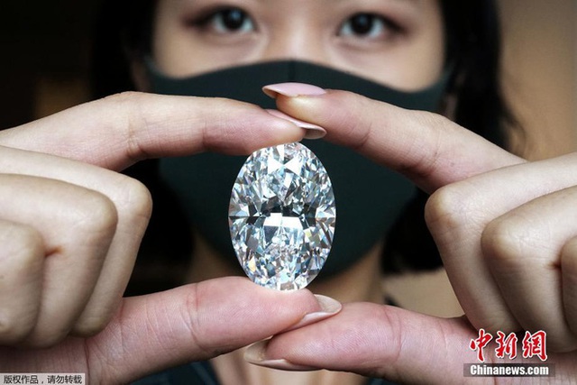 Viên kim cương hoàn hảo: Nặng tới hơn 100 carat, hoàn mỹ tới khó tin - Ảnh 3.