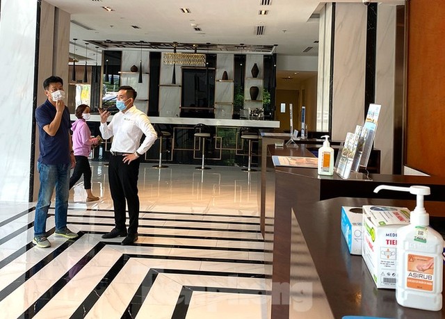 Khách sạn tại Hà Nội chuẩn bị ra sao khi được chọn làm nơi cách ly có thu phí - Ảnh 12.