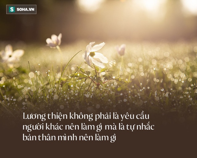 Giúp 1 người vô gia cư rồi về khoe với bố, cậu bé không ngờ bị khiển trách: Lý do thức tỉnh nhiều người - Ảnh 2.