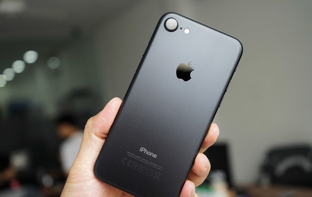 Loạt iPhone đầu tiên về Việt Nam có giá không tưởng - Ảnh 7.