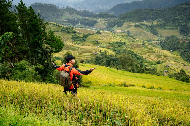 Thu năm nay nhất định phải lên Mù Cang Chải ngắm lúa chín vàng ươm trên những thửa ruộng bậc thang: Đẹp đến ngây ngất lòng người! - Ảnh 2.