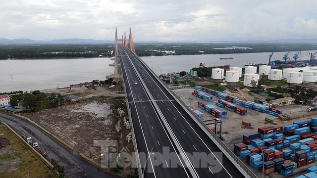 Ngắm cây cầu được ví là đòn bẩy phát triển kinh tế Quảng Ninh - Ảnh 3.