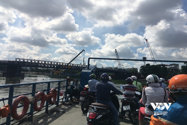 Cầu sắt An Phú Đông sắp hoạt động, người dân TPHCM hết cảnh lụy phà - Ảnh 1.