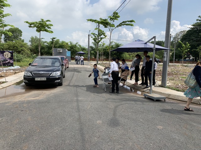 [Bài Học Đầu Tư ] Chuyên gia mách nước nên xuống tiền mua vào BĐS lúc thị trường khó khăn - Ảnh 2.