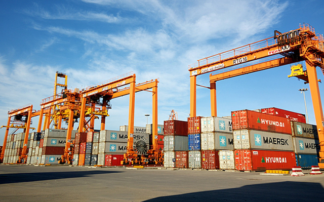 Chính phủ chỉ đạo xử lý tình trạng tăng giá thuê tàu và container