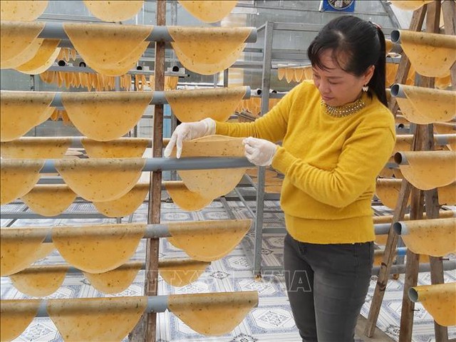 The specialty craft village is busy in the Tet supply season - Photo 2.