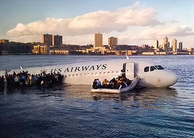 Phép lạ trên sông Hudson: Máy bay gặp nạn hạ cánh khẩn cấp xuống dòng sông, 155 người sống sót không hề hấn gì - Ảnh 5.