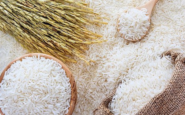 Giá gạo Việt Nam vượt đỉnh 9 năm, gạo Ấn Độ và Thái Lan vẫn cao nhất nhiều tháng