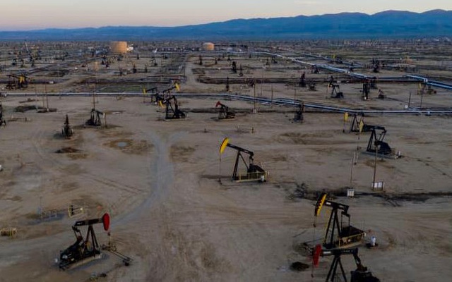 Mỏ dầu Nam Belridge - lớn thứ 4 ở California và là một trong những mỏ có năng suất cao nhất ở Mỹ