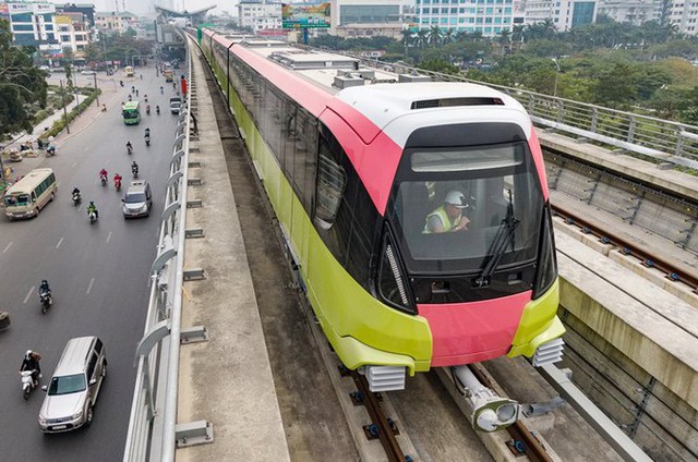 Lộ diện tàu metro Nhổn - ga Hà Nội lăn bánh - Ảnh 5.