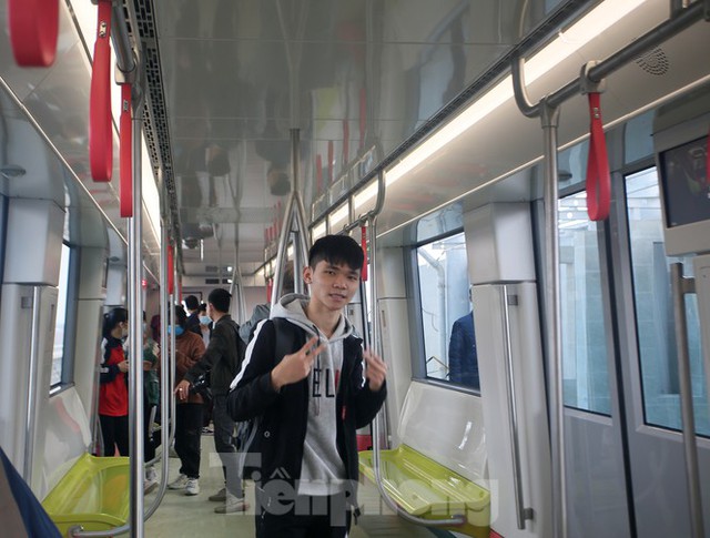 Có gì bên trong đoàn tàu metro Nhổn - ga Hà Nội? - Ảnh 9.