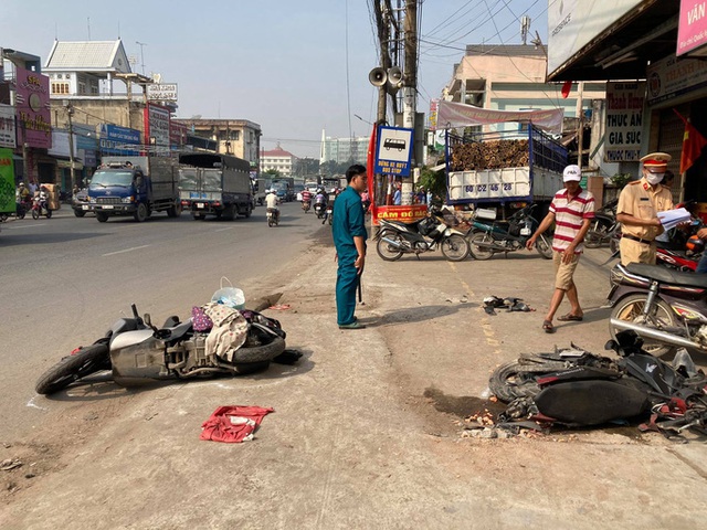  CLIP: Tai nạn kinh hoàng ở Biên Hòa, người và xe nằm la liệt  - Ảnh 12.