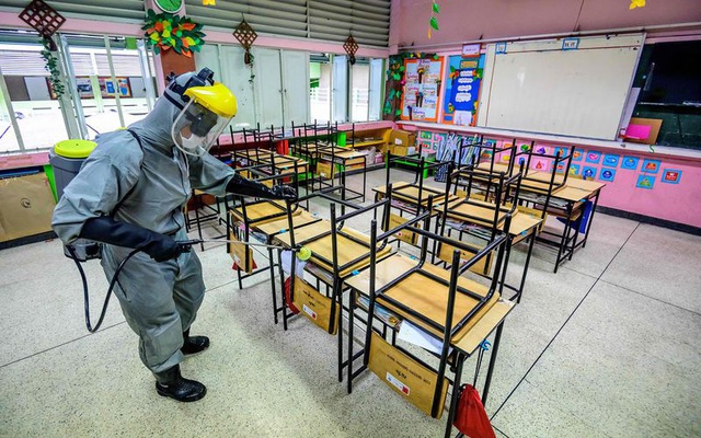 Thái Lan nới lỏng các biện pháp hạn chế, mở cửa trở lại hầu hết các trường học và cơ sở kinh doanh