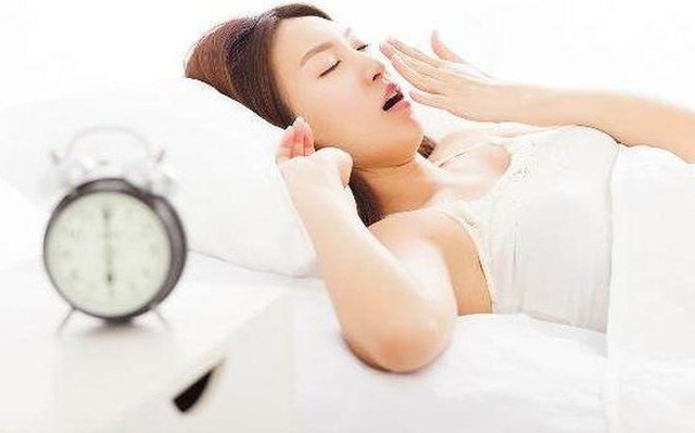 Cứ duy trì "3 không'' khi dậy sớm, ''3 không'' trước khi đi ngủ đảm bảo sẽ khỏe mạnh sống lâu