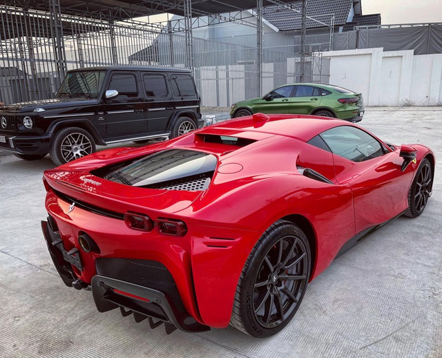 Đại gia kinh doanh hoa lan ở Sài Gòn vung tiền tậu Ferrari SF90 Stradale đầu tiên Đông Nam Á - Ảnh 3.