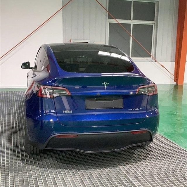 Xe điện Tesla vừa mở hàng tại Trung Quốc đã bán đắt như tôm tươi, 100.000 đơn chốt chỉ trong vòng vài tiếng - Ảnh 3.