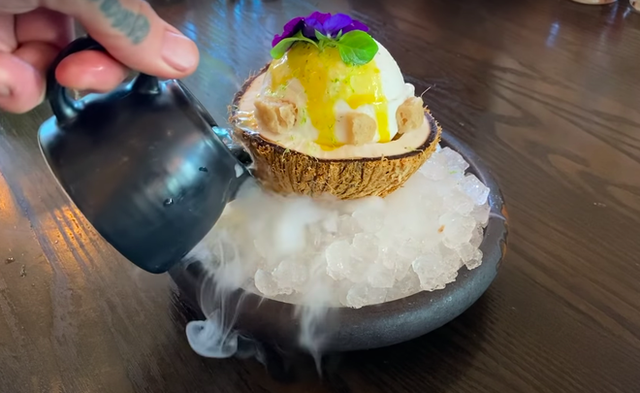 Đẳng cấp giàu có của Jenny Huỳnh: Review hẳn nhà hàng của Gordon Ramsay, gây bất ngờ vì chi phí quá... rẻ! - Ảnh 9. Đẳng cấp giàu có của Jenny Huỳnh: Review hẳn nhà hàng của Gordon Ramsay, gây bất ngờ vì chi phí quá... rẻ! - Ảnh 9.