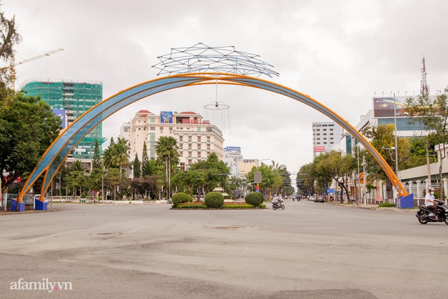 Cuộc sống bình thường mới ở Cần Thơ, nhìn thấy lại những gánh hàng rong trên các con phố mà rung động bao lâu rồi mới nhìn thấy nhau - Ảnh 8.