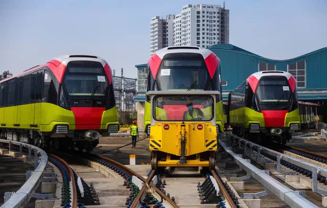  Cận cảnh 10 đoàn tàu tuyến Metro Nhổn - ga Hà Nội sẵn sàng chạy thử nghiệm  - Ảnh 2.