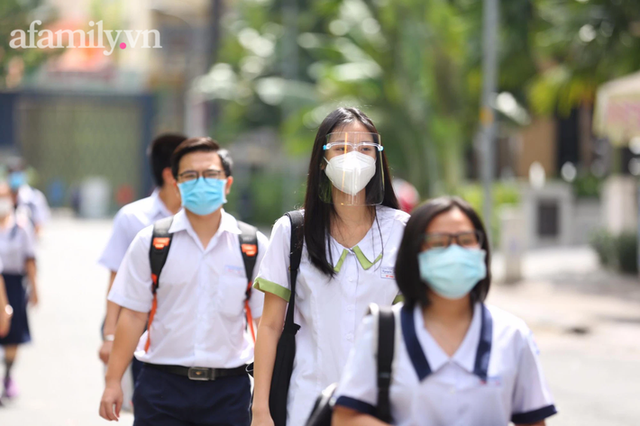 Tranh cãi chuyện Học ngành gì để kiếm được công việc với mức lương khởi điểm 2000 USD/tháng: Tư duy sai lệch về mục tiêu đi học và tìm kiếm việc làm? - Ảnh 2.