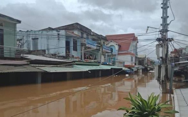 Nhiều khu vực tại xã Đại Lãnh (huyện Đại Lộc, tỉnh Quảng Nam) ngập nặng