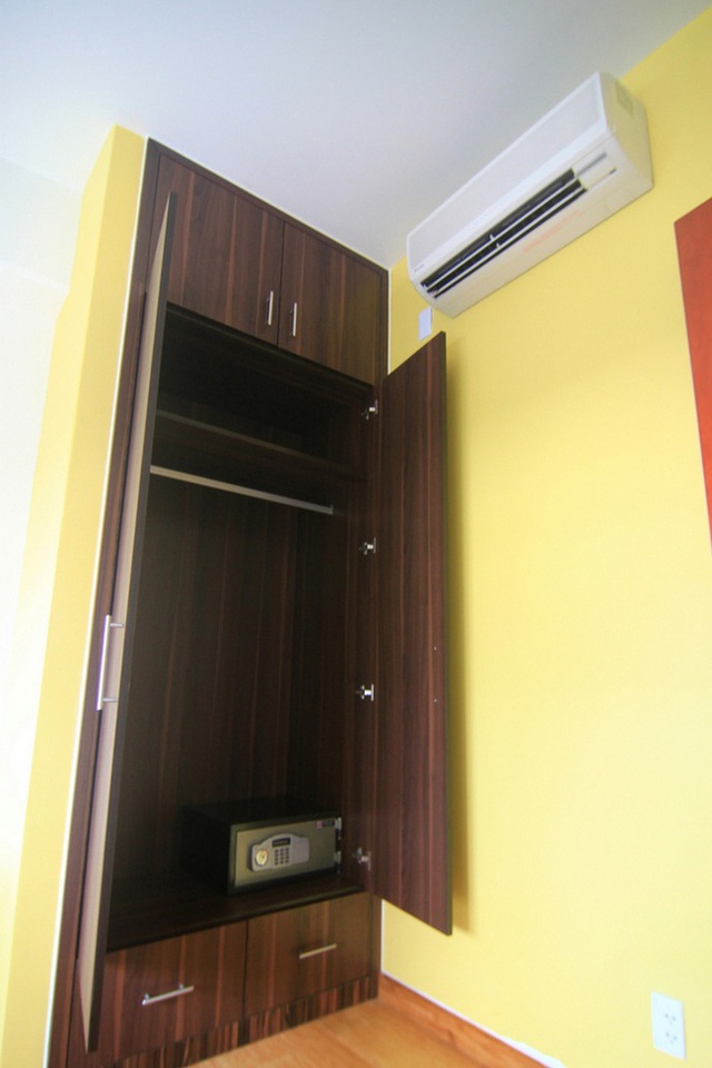 Ngó qua Ký túc xá của 3 trường ĐH dành cho con nhà giàu ở Việt Nam: Bằng tiền thuê 1 căn chung cư, trong phòng có cả két sắt - Ảnh 14.