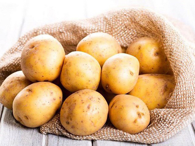 Khoai tây mọc mầm gây độc như thế nào? 5 lưu ý khi ăn khoai tây để đảm bảo cho sức khỏe - Ảnh 3.