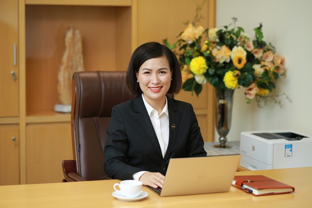 2 nữ Chủ tịch ngân hàng trẻ nhất Việt Nam: Đều thuộc thế hệ 8x và tốt nghiệp NEU, từ sếp bất động sản sang ngồi ghế nóng nhà băng - Ảnh 2.