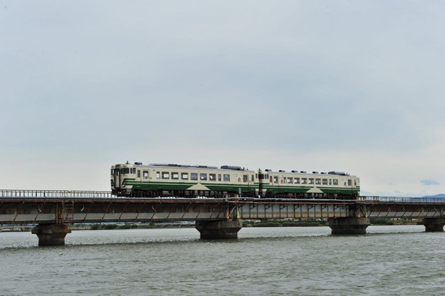 [ẢNH] Hiện trạng 37 toa tàu Nhật Bản dùng 40 năm mà Đường sắt Việt Nam muốn nhập về - Ảnh 4.