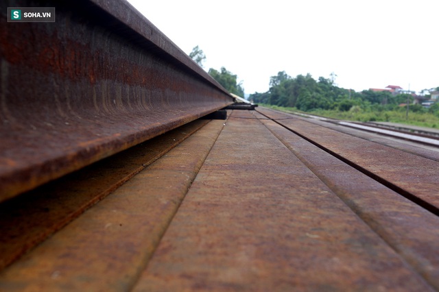 [ẢNH] Tuyến đường sắt tốc độ cao đầu tiên ở Việt Nam 16 năm dang dở - khối tài sản nghìn tỷ đắp chiếu, hoen gỉ, xuống cấp - Ảnh 12.