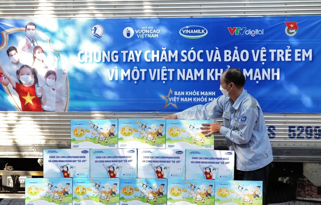 Đạt gần 170.000 lượt tham gia, chiến dịch của Vinamilk thực hiện cam kết trao 10 tỷ đồng và 1 triệu ly sữa cho trẻ em - Ảnh 6.